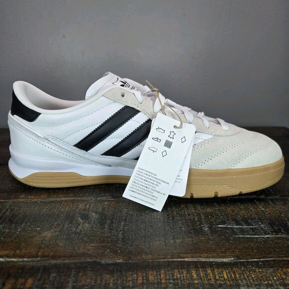 NEW Adidas Predator Mundial Mens Size 10.5 Sneakers Shoes White Black Gum JH9493 main image 5